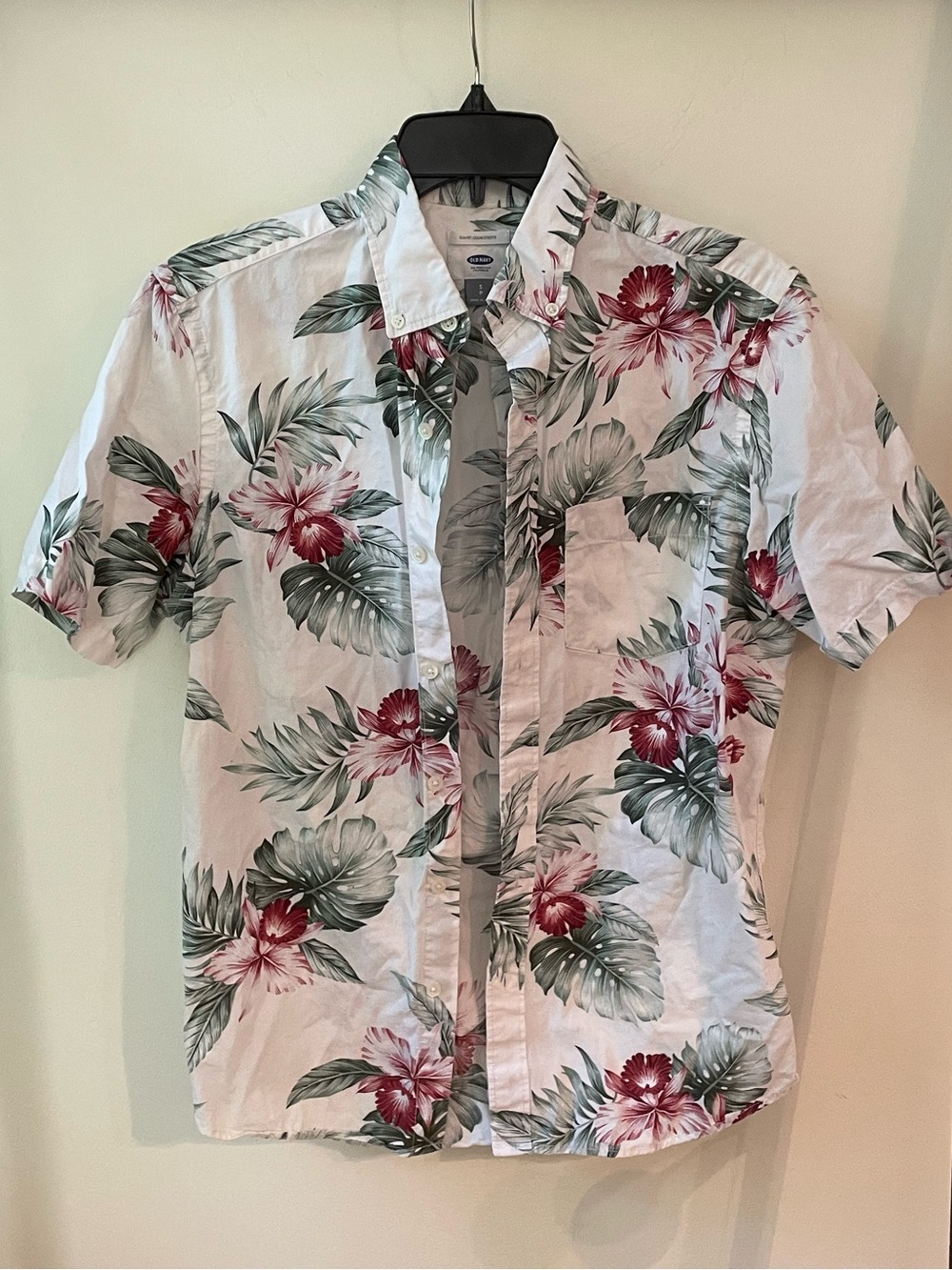 Old Navy | NWOT | Classic Everyday Tropical Floral Short Sleeve Button Up Shirt